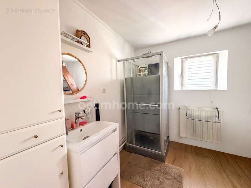 Maison rénovée à vendre 4 chambres, jardin, piscine et dépendance à BRAS SUR MEUSE - photo 10