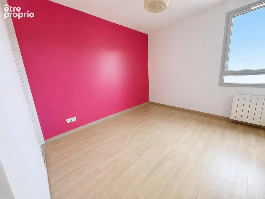 Appartement T4 avec grande terrasse et double garage - photo 8