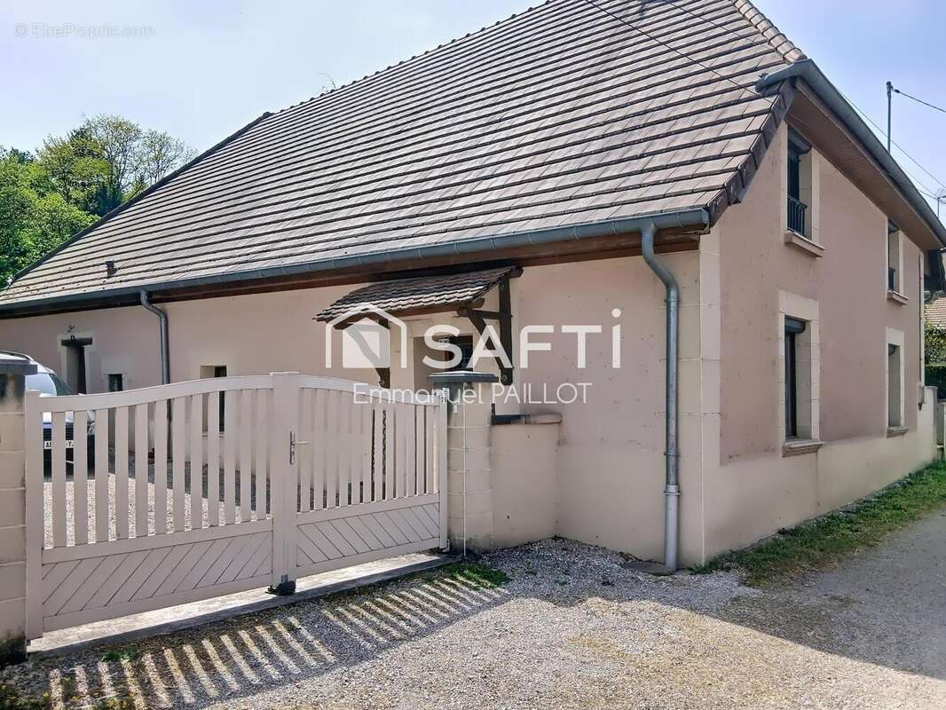 Maison 156 m² à Souvans  - photo 4