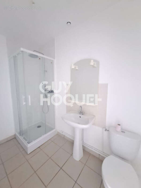 Appartement à RUGLES