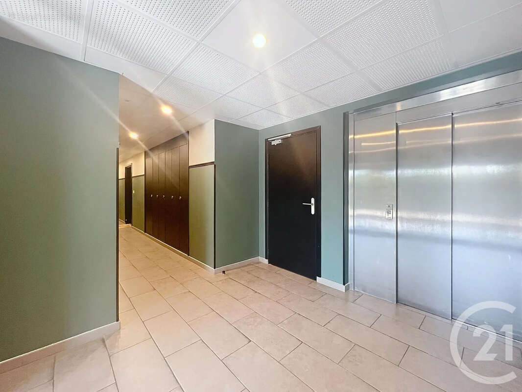 Appartement à BEZANNES