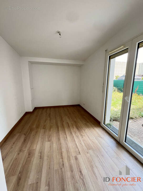 Appartement à MORANGIS