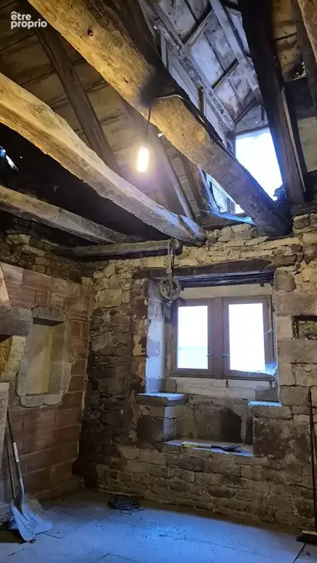 Dépendance en pierre, coeur de village SAINT COME D'OLT - photo 6