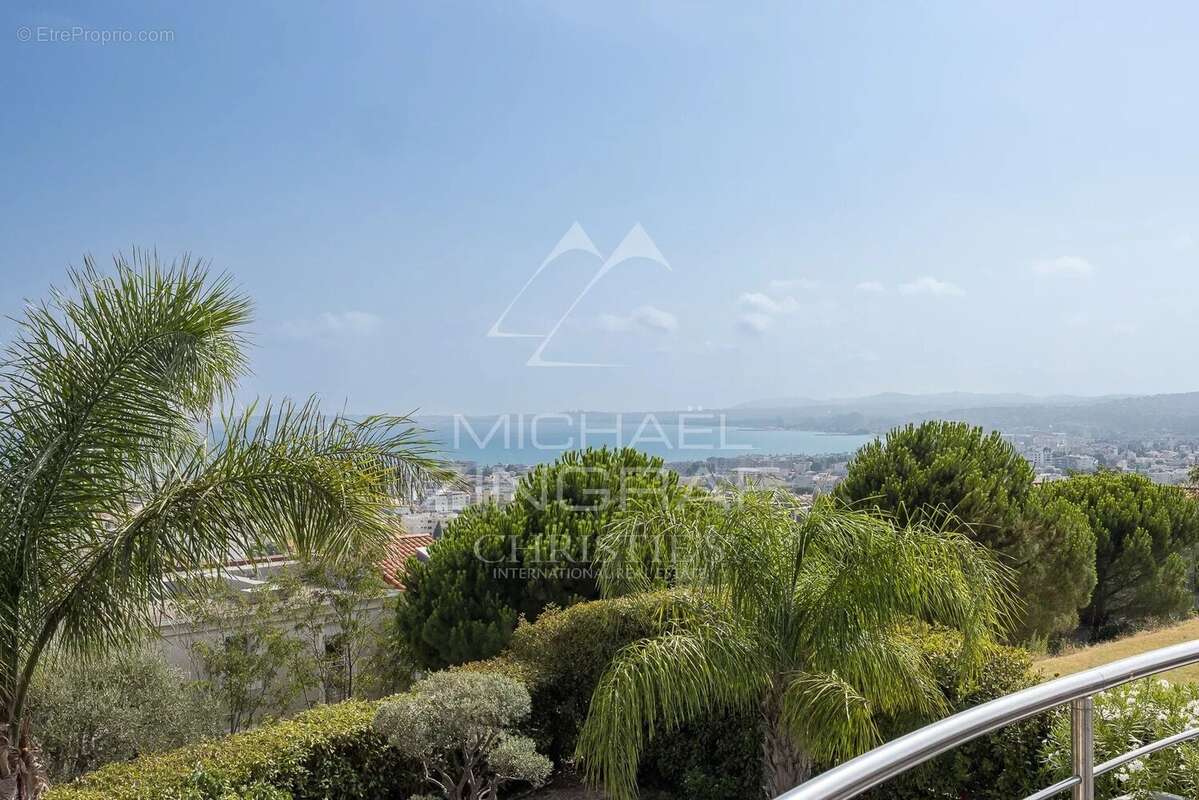 Proche Nice - Domaine privé et vue mer panoramique - photo 4