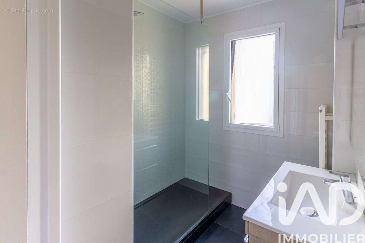 Photo 9 - Appartement à LE VESINET