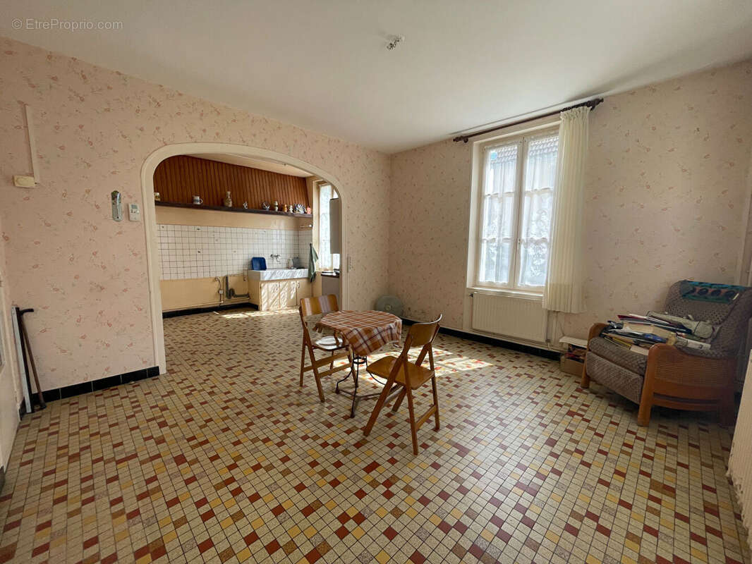 Maison à JOUY-SUR-MORIN