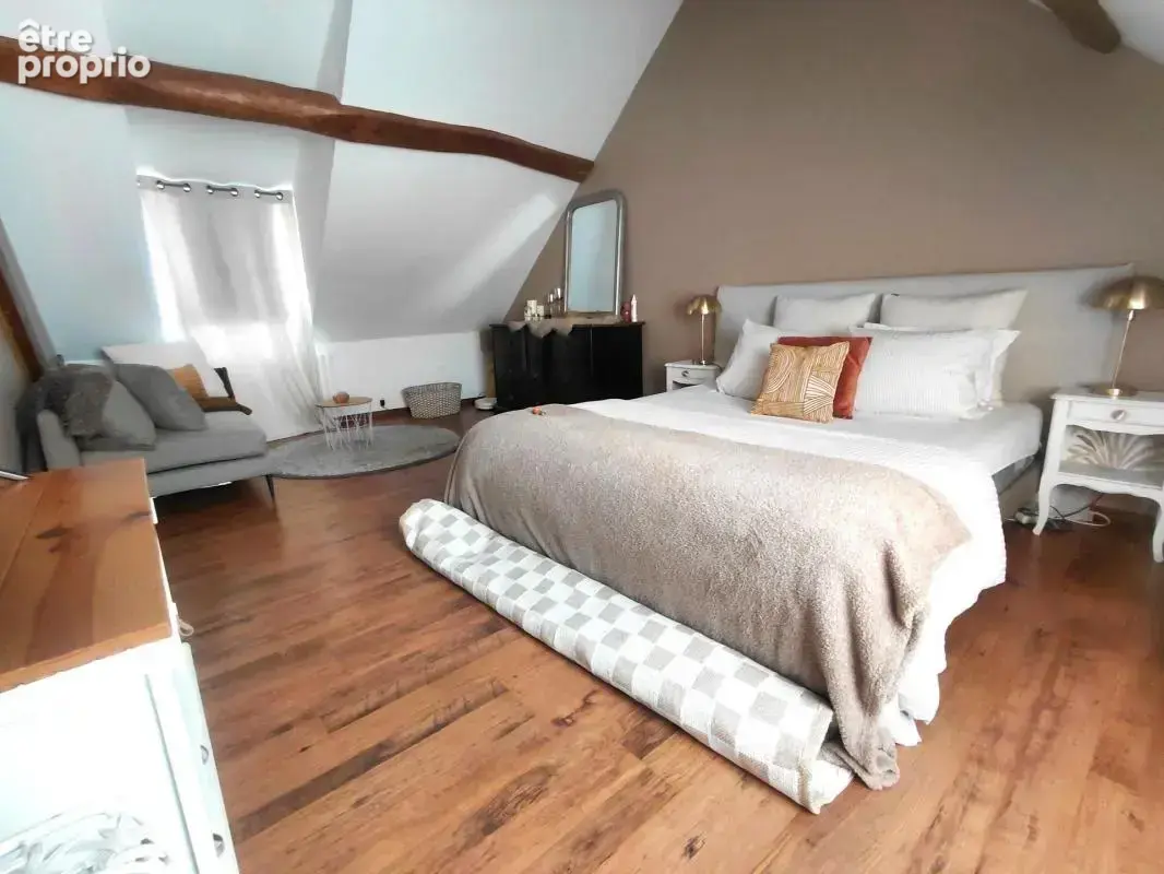Opprtunité, Au calme, Maison en Pierre, grand potentiel - photo 7