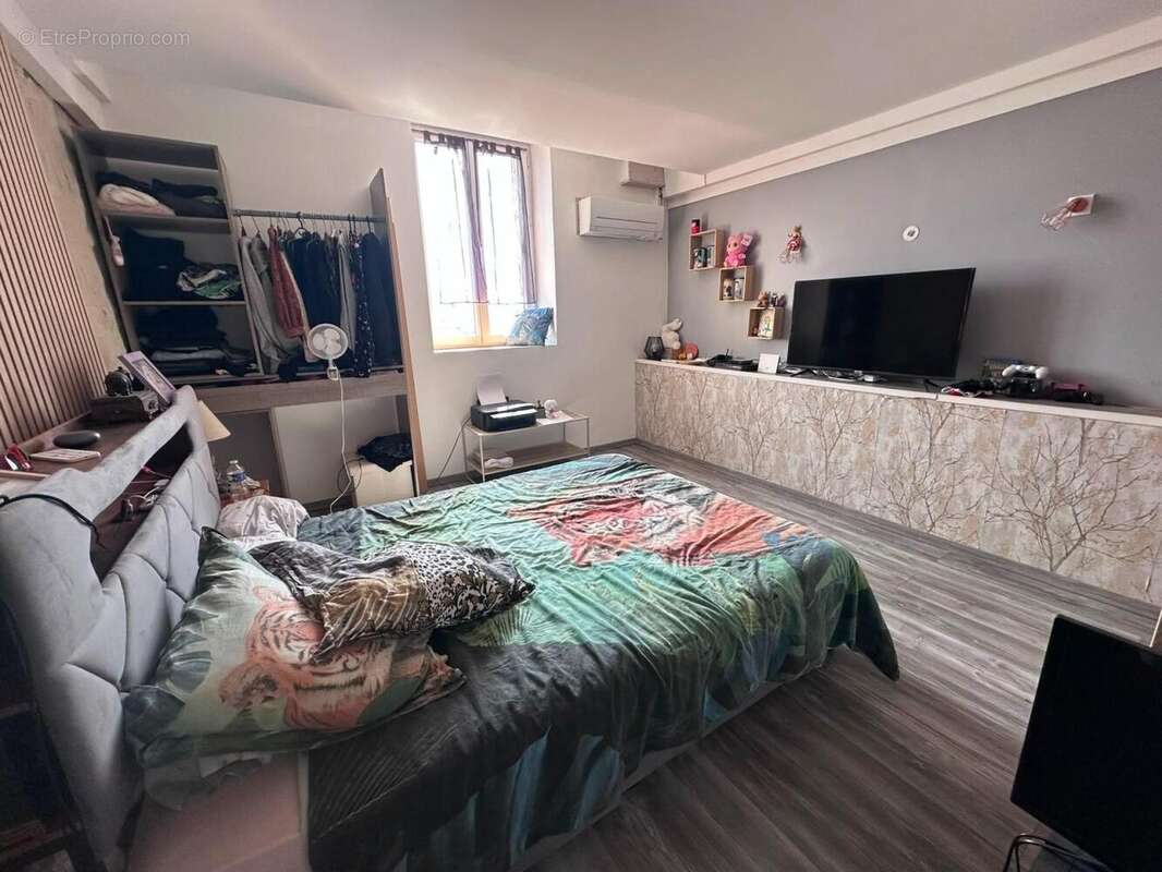 Maison 133 m² à Savigny-En-Veron  - photo 7