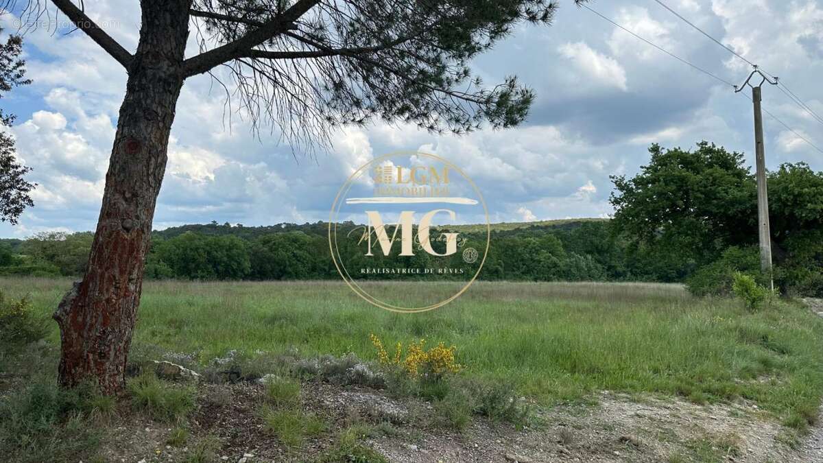 Terrain à SAINT-BENEZET