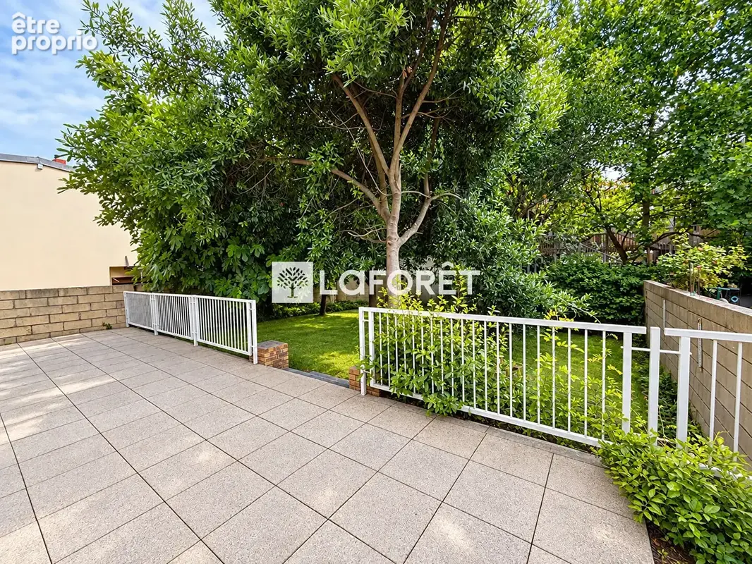 Montreuil la boissiere - maison de 7 pieces sur 185 m² - photo 15