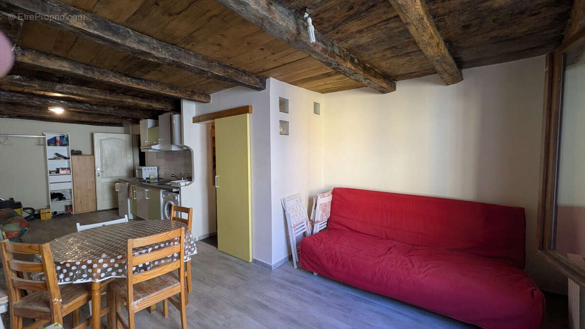 Appartement à VEYNES
