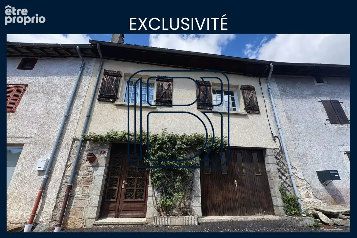Maison à SAINT-PIERRE-LA-BOURLHONNE