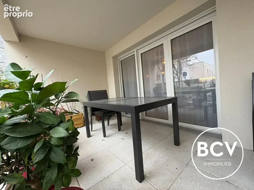 Appartement T4 terrasse, parking intérieur et cave - photo 5