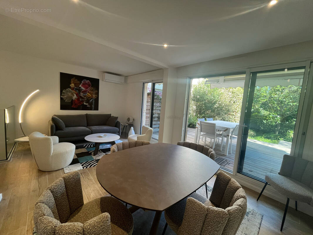 Appartement à SAINT-TROPEZ