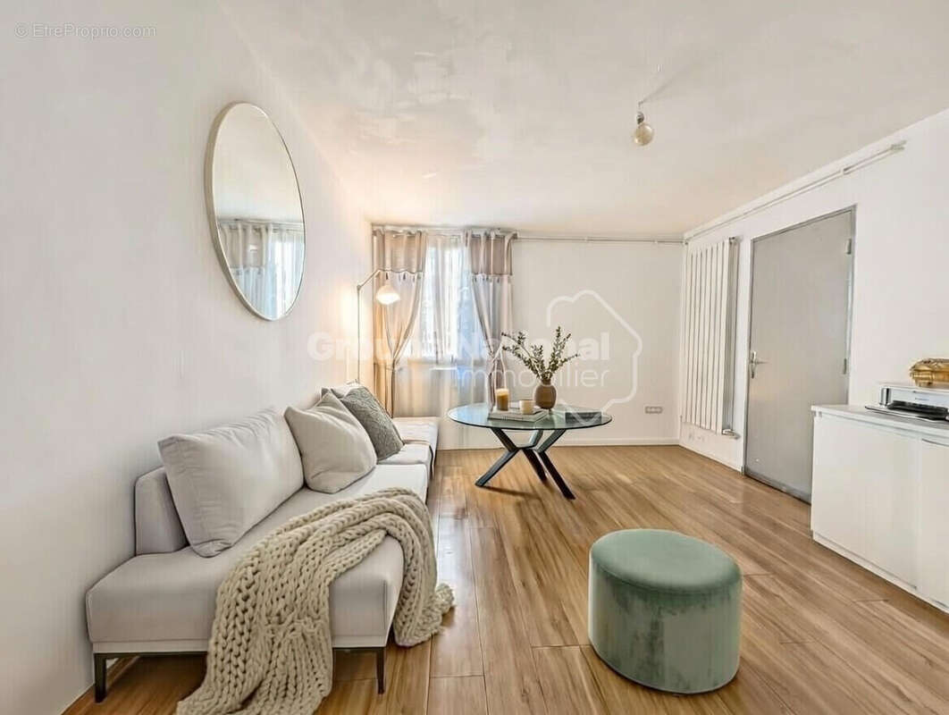 Appartement à LUNEL