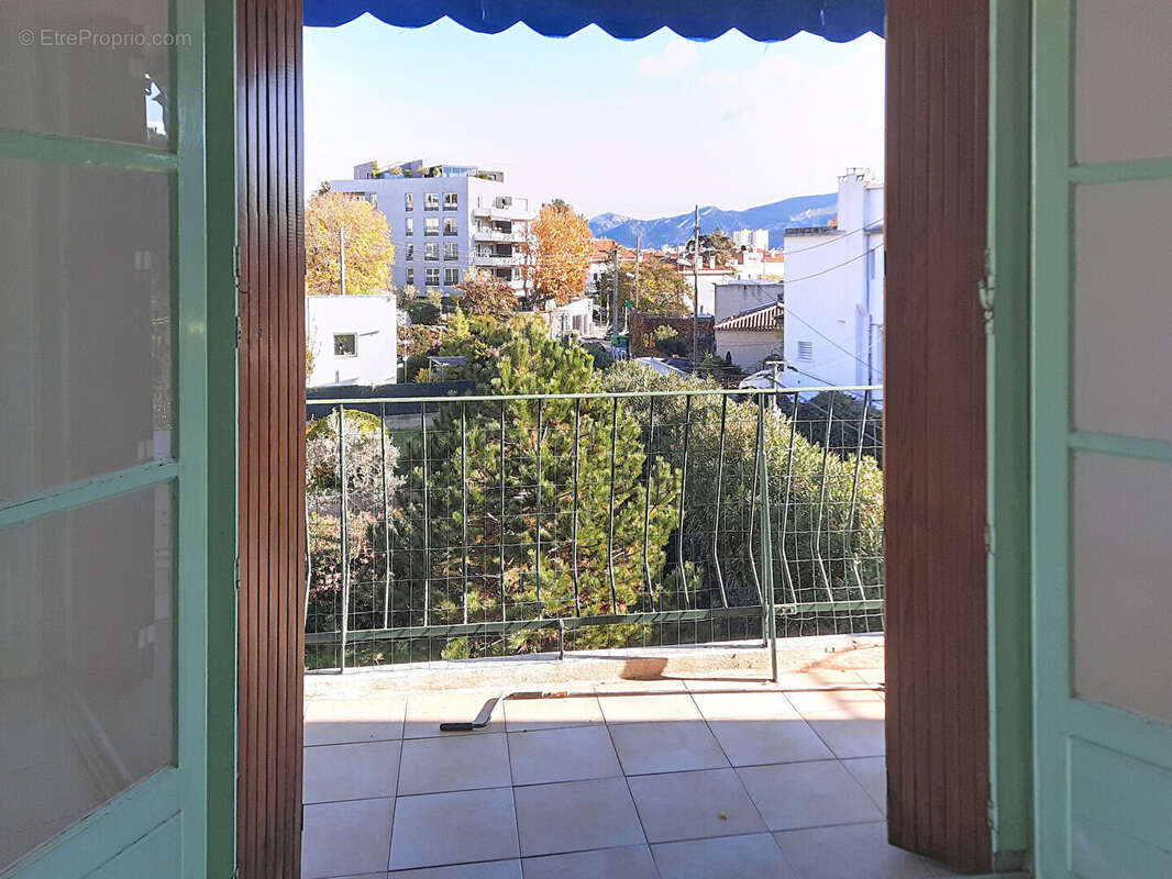 Appartement à MARSEILLE-12E