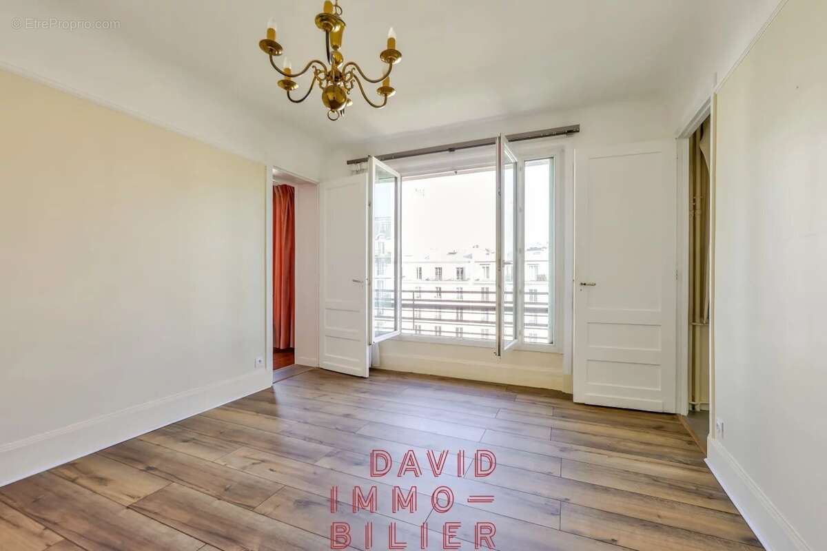 Appartement à PARIS-15E
