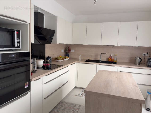 Maison à AMBRIERES-LES-VALLEES