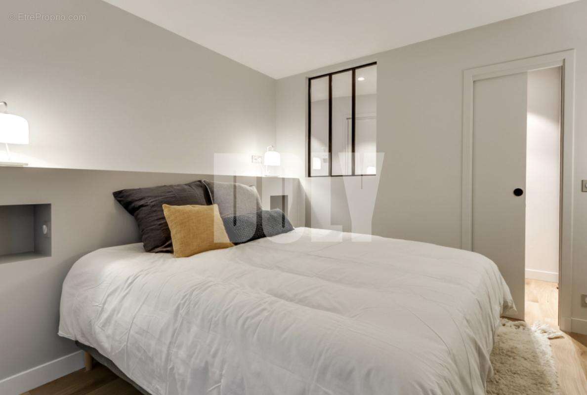 Appartement à PARIS-9E