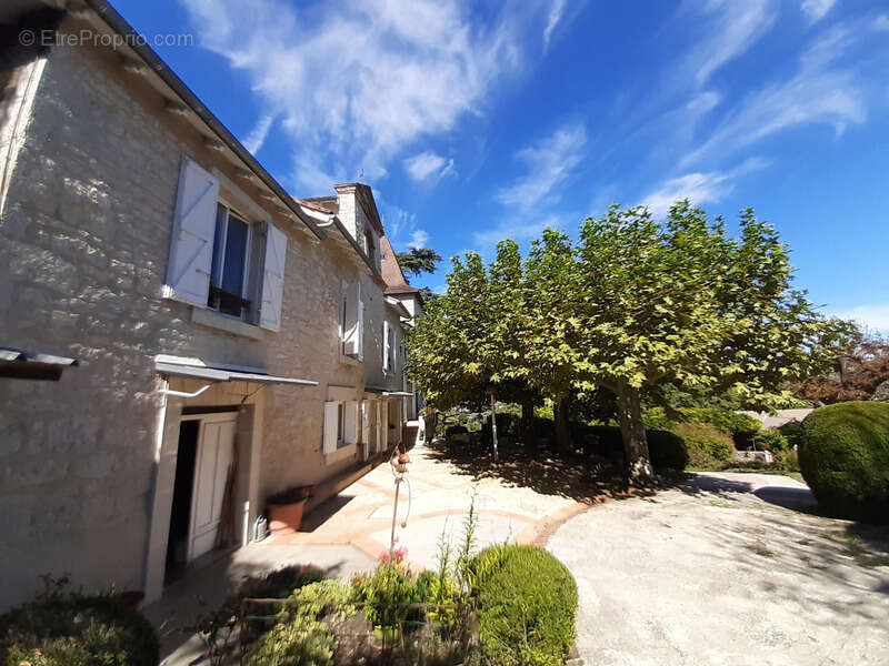 Maison à CAHORS