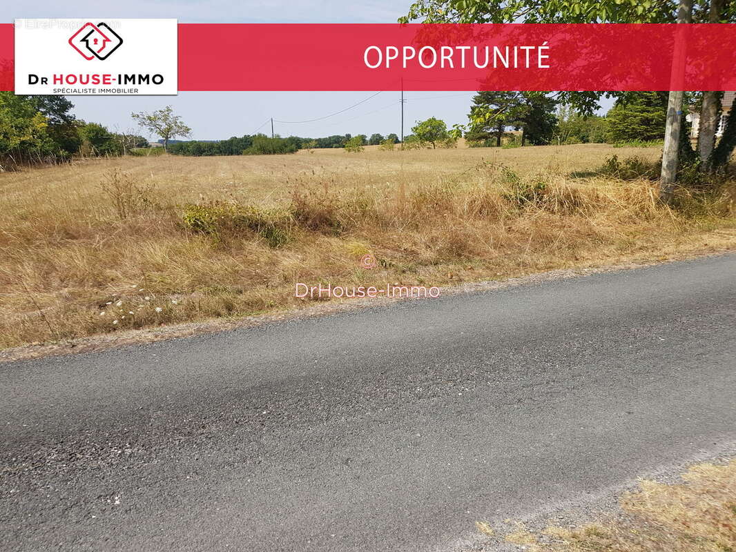 Terrain à VERTEILLAC