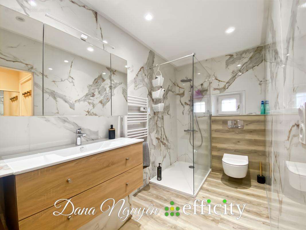 Maison 154 m² à Saint-Privat-Des-Vieux  - photo 9
