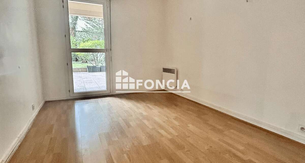 Appartement à LEVALLOIS-PERRET