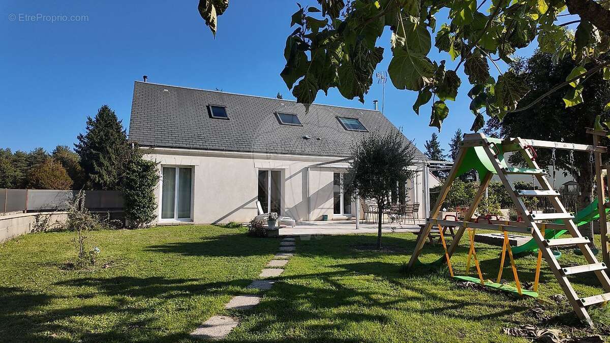 Maison à CHATEAUNEUF-SUR-LOIRE