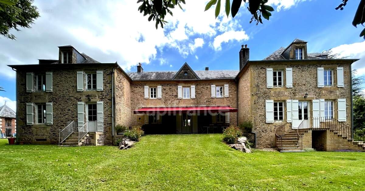 Maison de maitre à vendre 13 pièces LANOUAILLE (24) 2.6 hectares - photo 65