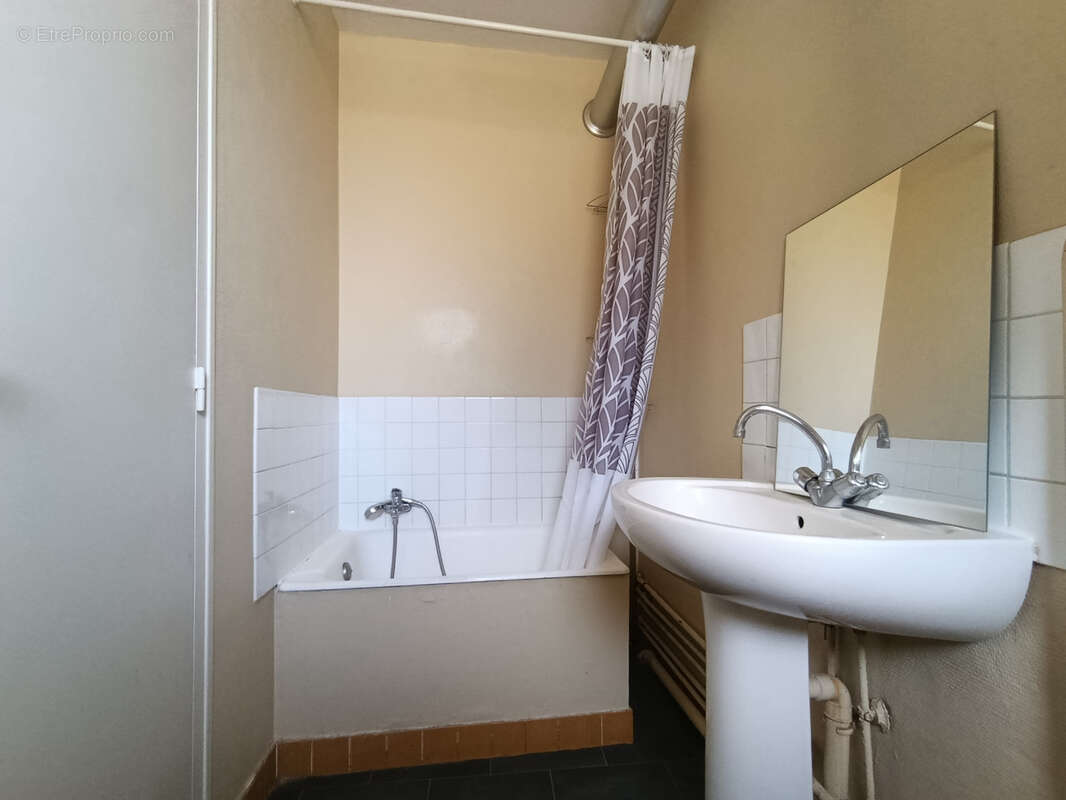 Appartement à LUCE