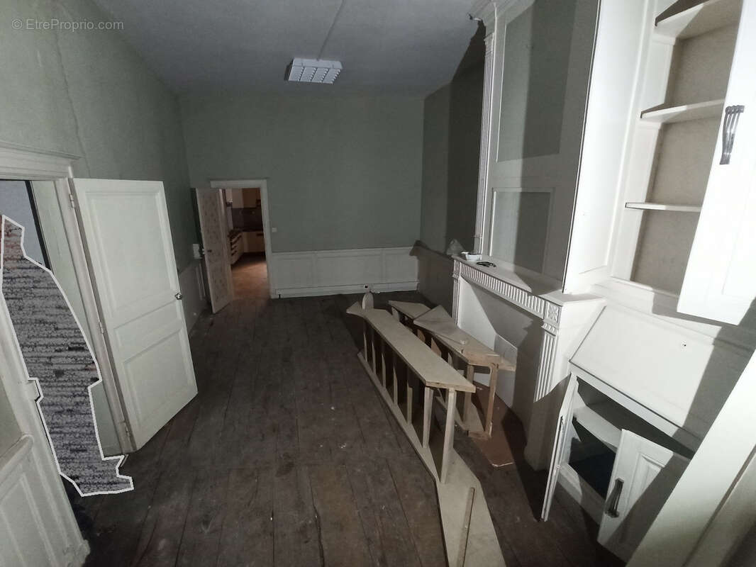 Commerce à SAINT-JUNIEN