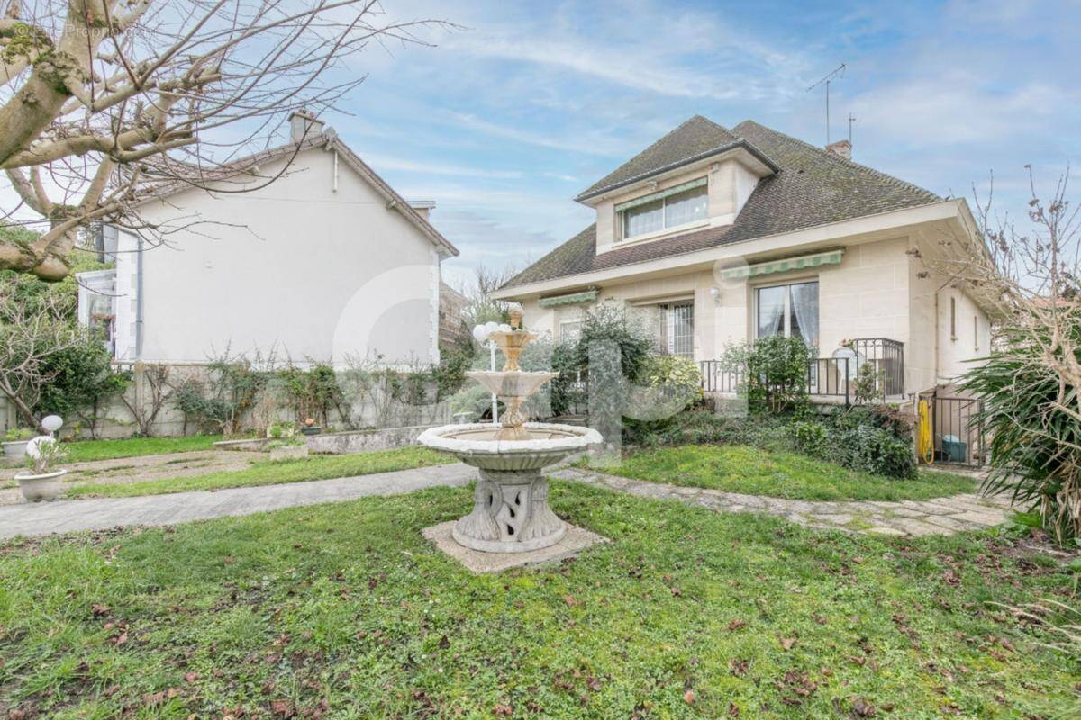 Maison à BRY-SUR-MARNE