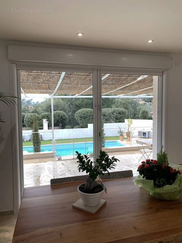 Maison à SAINTE-ANASTASIE-SUR-ISSOLE