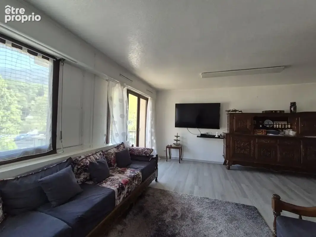 Albertville centre, T3 77 m2. - photo 2