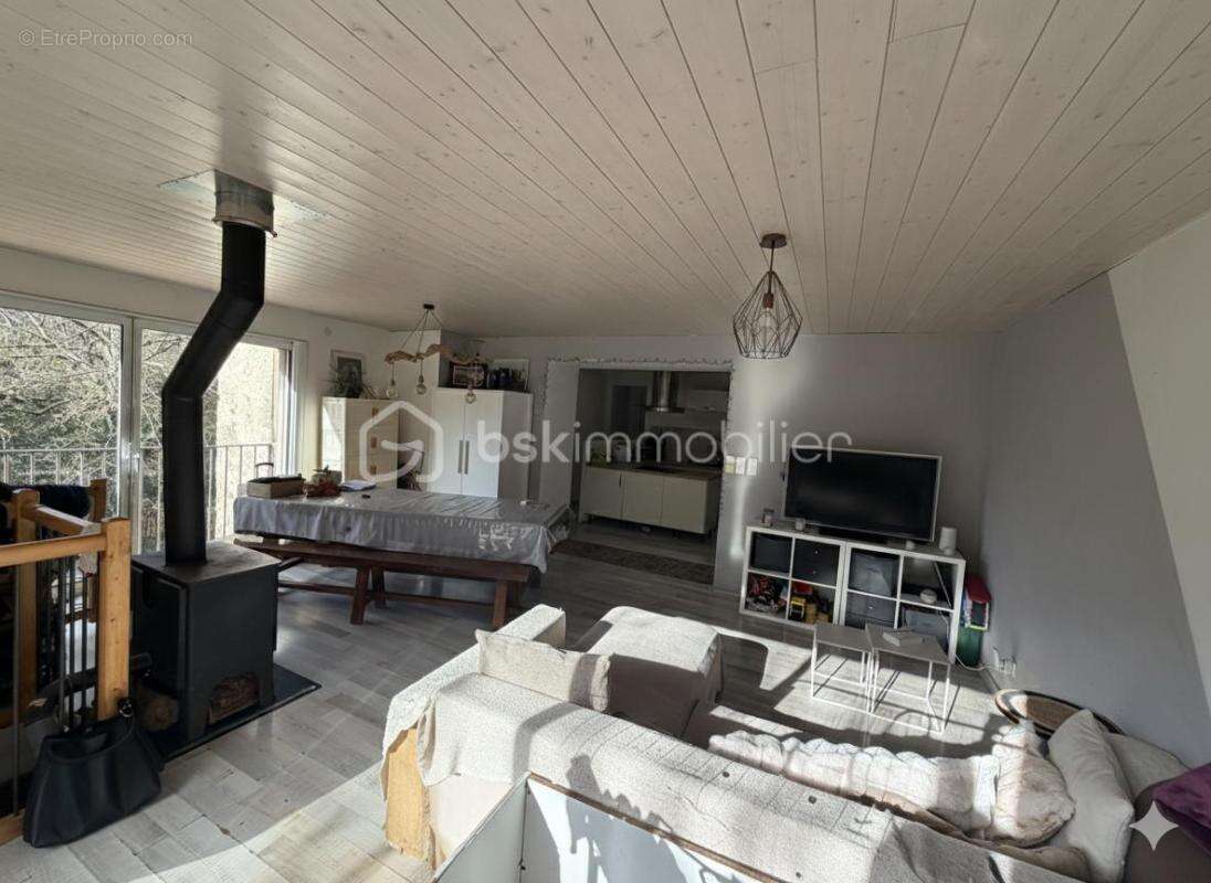 Maison à SAINT-MARTIN-DE-VALGALGUES