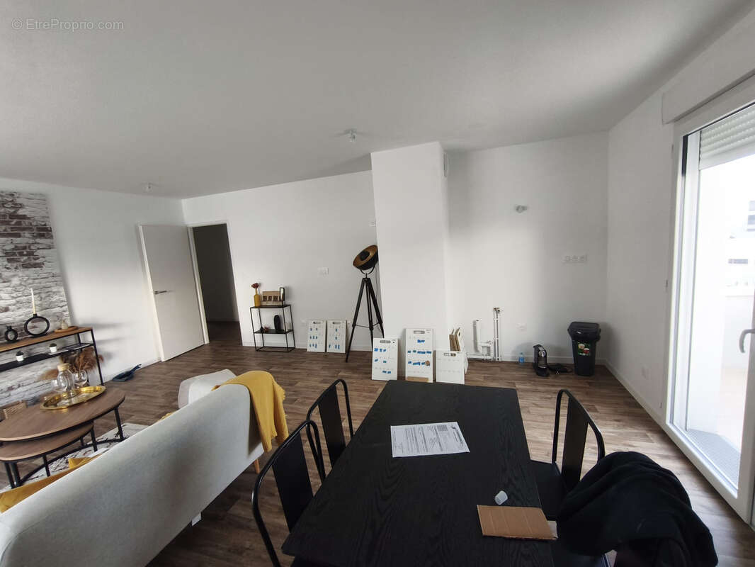 Appartement à LES SORINIERES