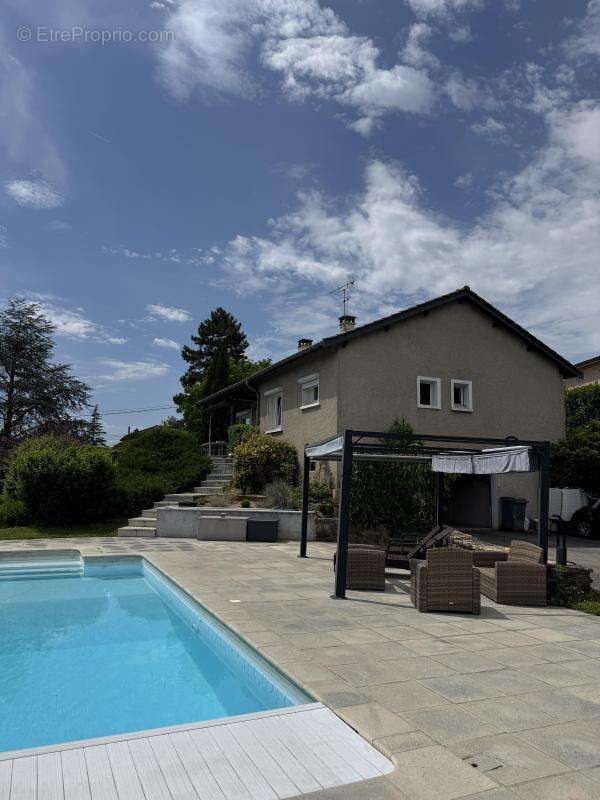Maison à DOMMARTIN