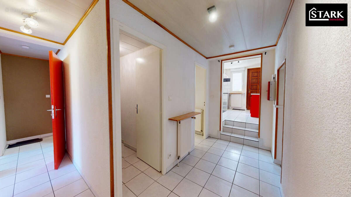 Appartement 300 m² à Delle  - photo 8