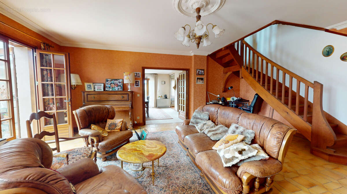 Maison à VILLIERS-SAINT-FREDERIC