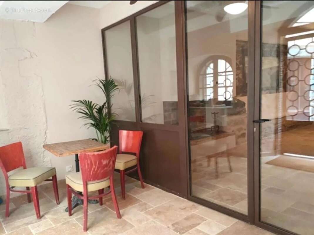 Appartement à GRIMAUD