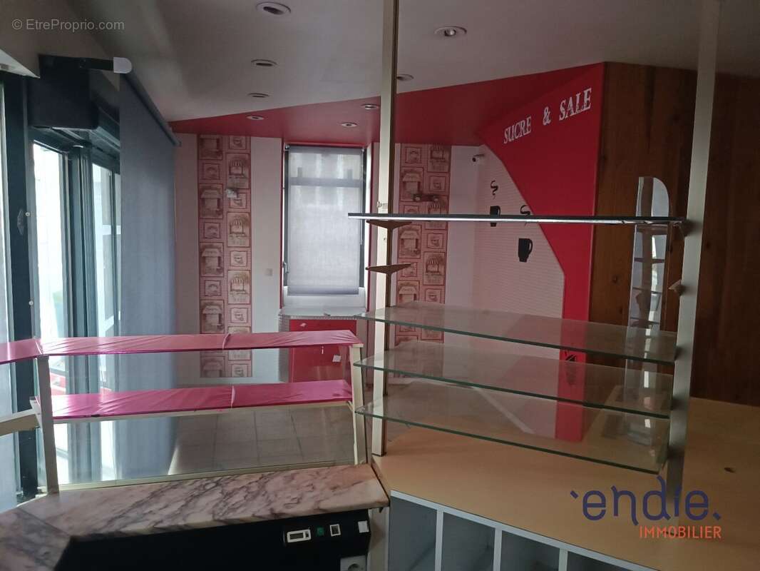 Commerce à COSNE-D&#039;ALLIER