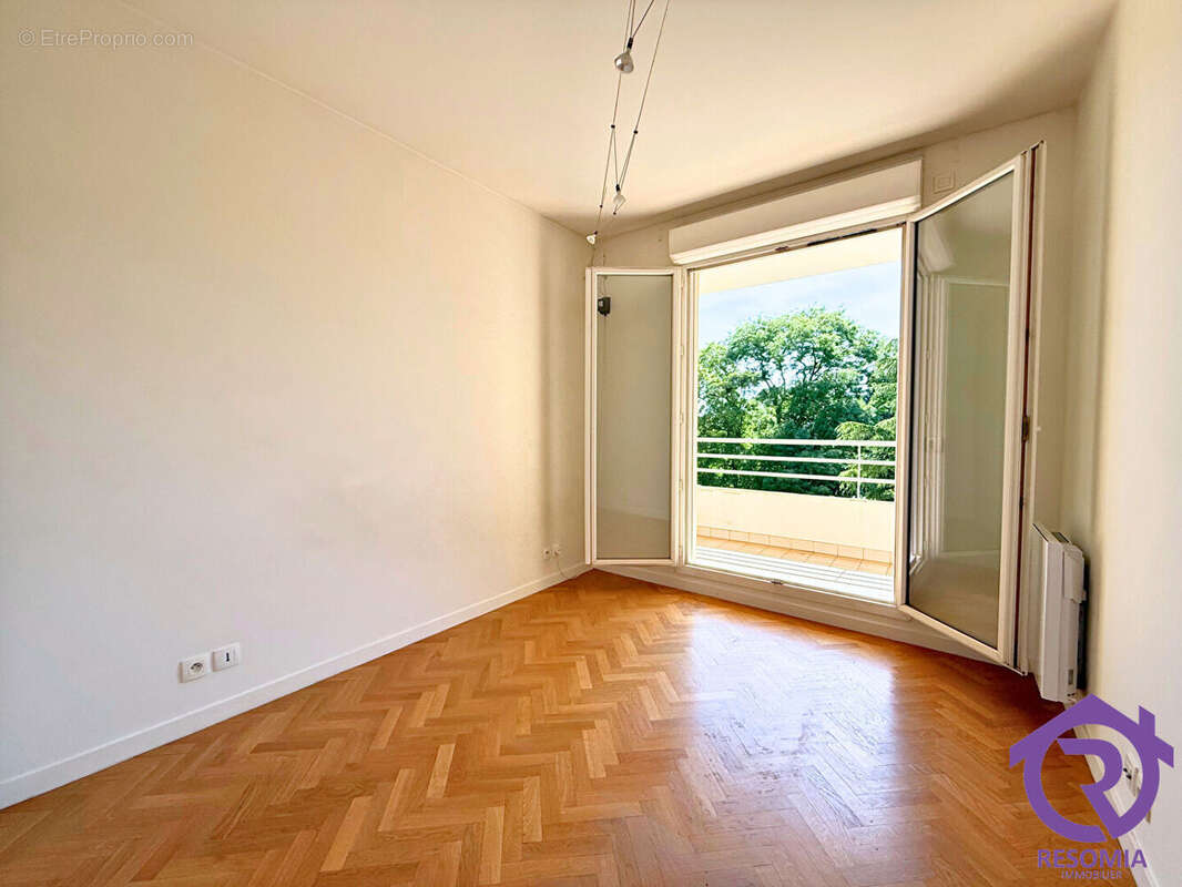Appartement à CHATILLON