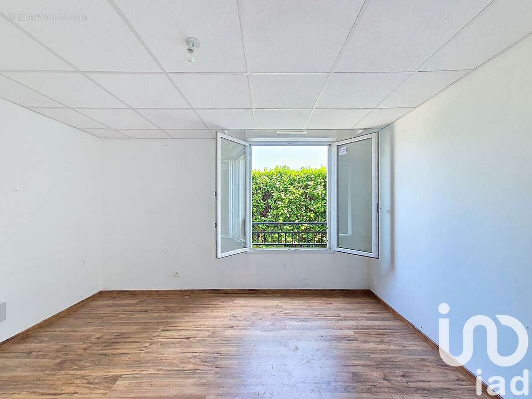 Photo 2 - Appartement à LES ESSARTS-LE-ROI