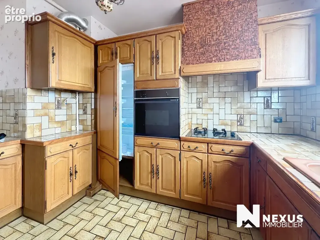 Appartement 4 pièces 74 m² à vendre à Saint-Etienne-Du-Rouvray (76800) - photo 4