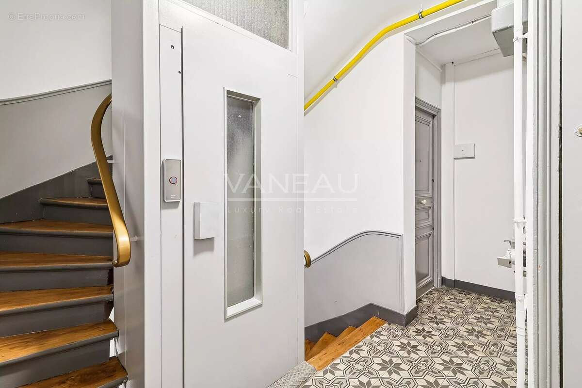 Appartement à PARIS-20E