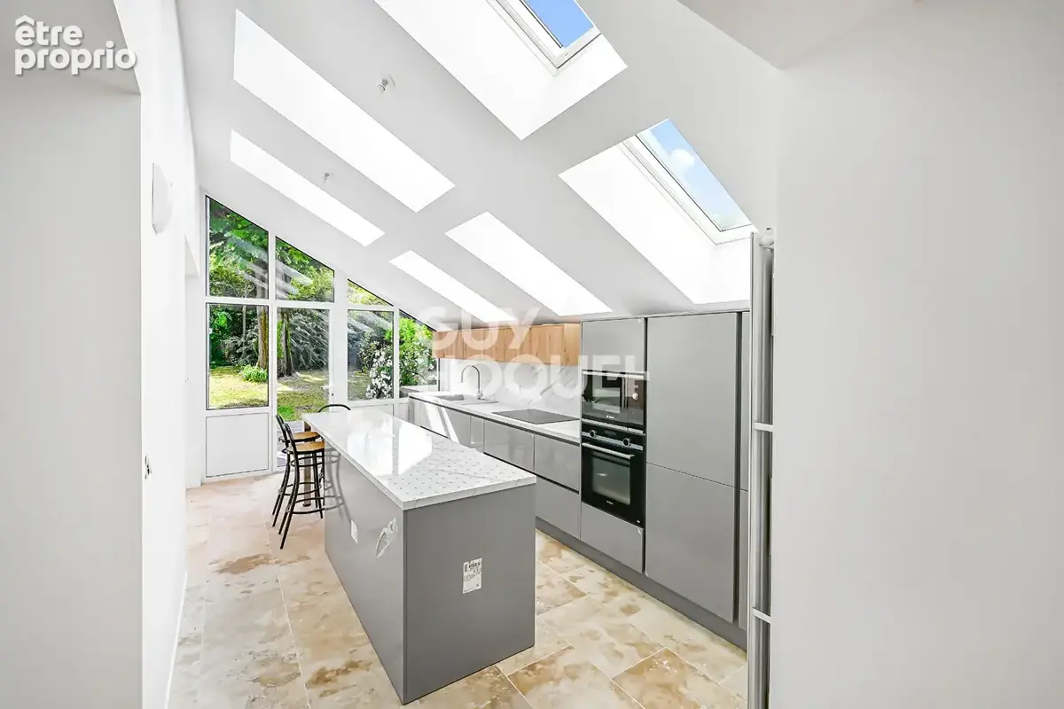 EXCLUSIVITÉ GUY HOQUET - Belle maison familiale - photo 10