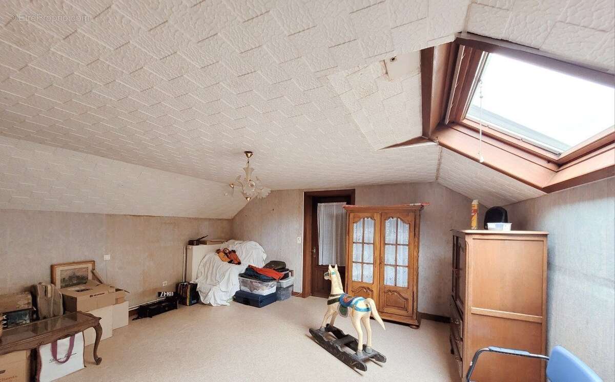 Maison 160 m² à Solre-Le-Chateau  - photo 4