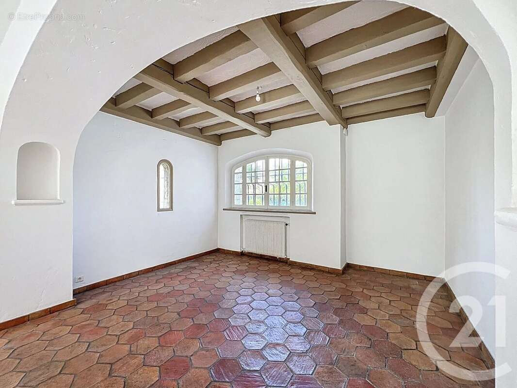 Maison à MOUGINS