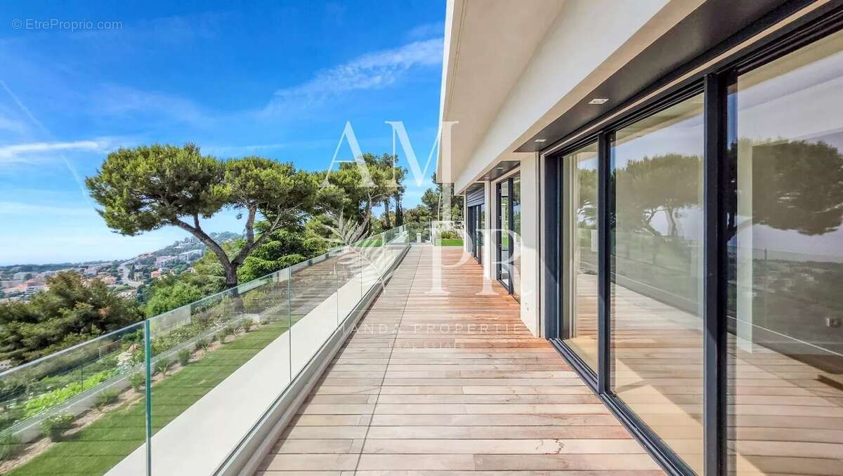 Roquebrune cap martin - villa -neuve  vue féerique - photo 3