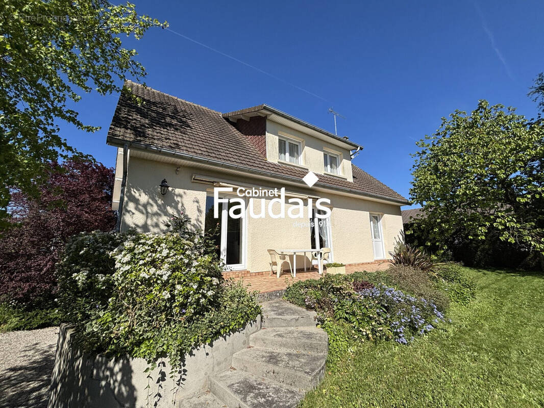 Maison à TORIGNI-SUR-VIRE